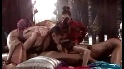 ఆలిస్ క్లా ఒట్టియేన్ తెలుగు వీడియో సెక్స్ సెక్స్ ఆమె గాడిద మీద ఒక అంగ ఫక్ మరియు బంతుల్లో గెట్స్.