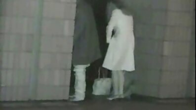 బాత్రూమ్ లో